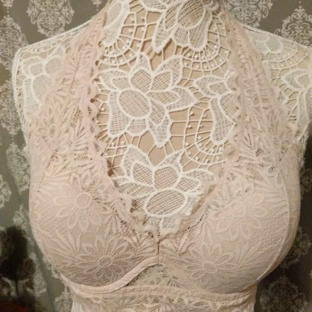 VS Pink underwire lace halter bralette L